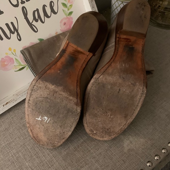 Frye mid calf boots size 6 taupe - Picture 5 of 7